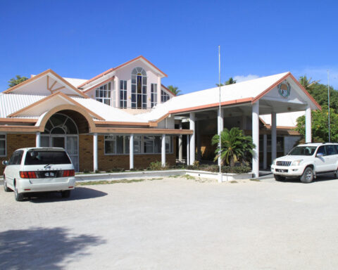 Australia's human rights commissioner 'concerned' by Nauru deportation secrecy