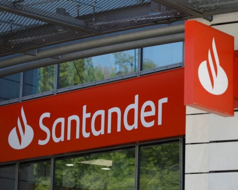 Santander beats third quarter forecasts on US growth