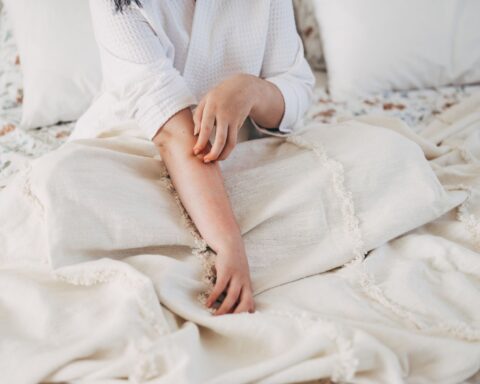 Itchy skin? Try this instead of scratching
