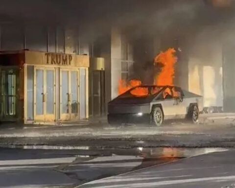 Police release action report on Cybertruck explosion response