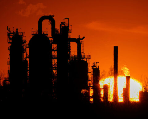 Climate-fighting efforts show slight gain but still fall far short, UN says