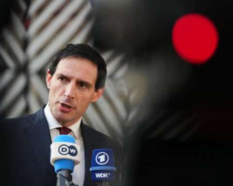 EU agrees on new emissions targets before global climate summit in Brazil