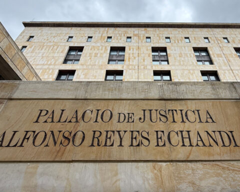 Colombia marks 40 years since deadly court siege