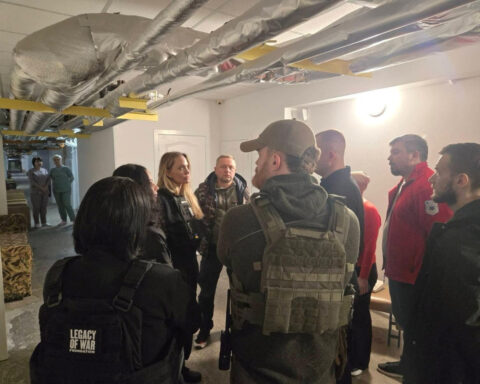 Angelina Jolie visits Ukraine's frontline city Kherson