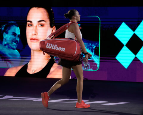 Sabalenka overcomes Anisimova and lines up Rybakina in title match at WTA Finals