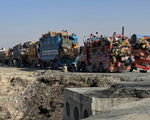 Pakistan says peace talks with Afghanistan are deadlocked despite mediation