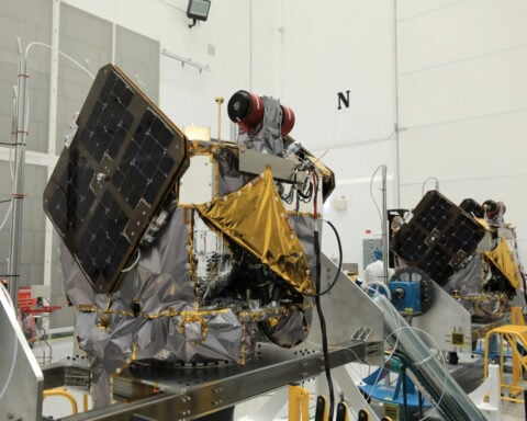 Landmark Mars mission and first big test for Jeff Bezos’ New Glenn rocket is delayed by weather