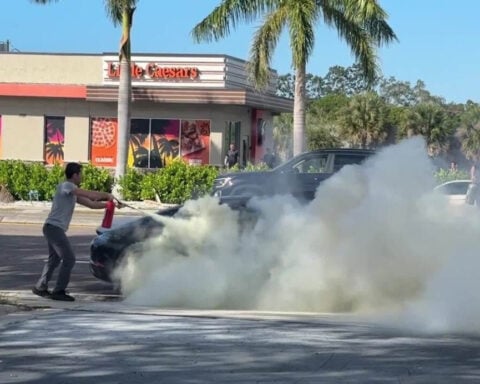 Man pulled from burning car by good Samaritans: Clearwater Fire Rescue