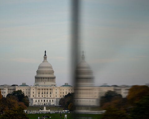 Senators near deal to reopen government as key Democrats signal willingness to back plan