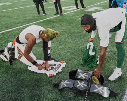 Browns sticking with Dillon Gabriel over Shedeur Sanders at quarterback after loss to Jets