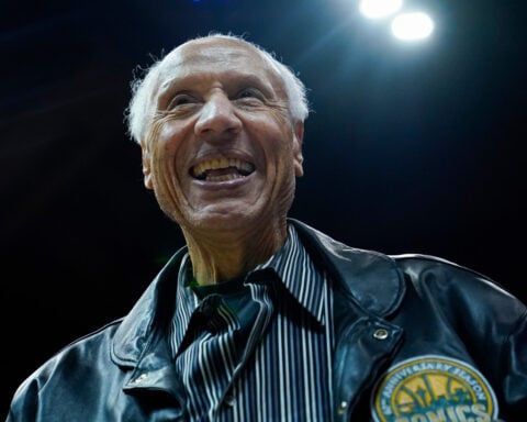 Hall of Famer Lenny Wilkens, the godfather of Seattle basketball, dies at 88
