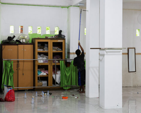 Personal not religious motive may be behind Indonesia blasts, police say