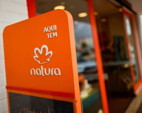 Natura swings to Q3 loss on weaker Brazil demand, integration challenges