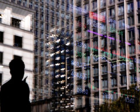 Stocks rise, dollar dips with focus on labor market, US government reopening