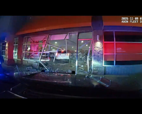 Video: Alleged drunken driver crashes through Ulta Beauty store windows