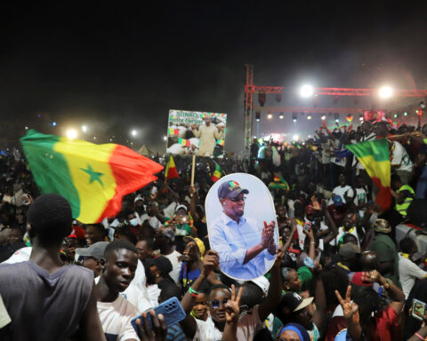 Senegal president and ruling party clash over leadership post