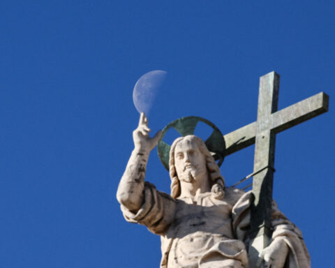 Jesus did not appear on hill in France, Vatican says