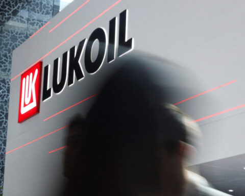 Sanctions stymie Lukoil drilling plans in Romanian Black Sea