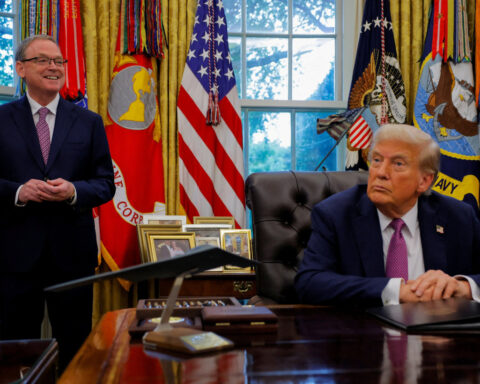 Hassett will stay in White House job if not chosen for Fed chair