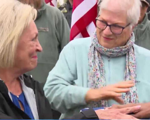 Cousins receive flag from Civil War veteran's final salute a century after he died