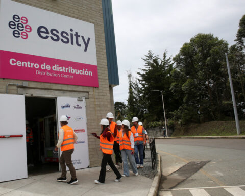 Edgewell divests unit behind Stayfree, Playtex to Sweden's Essity for $340 million