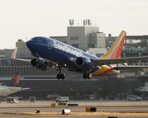Southwest optimistic FAA will allow full schedule within days after shutdown ends