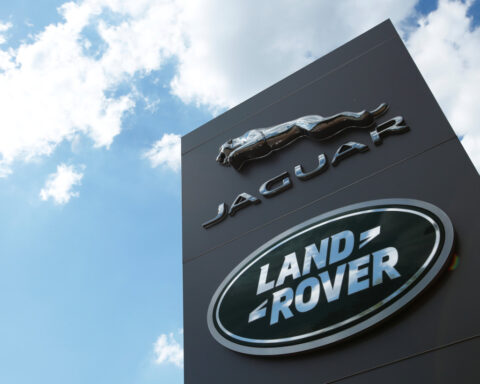 UK economic growth disappoints in Q3 as JLR cyberattack hits