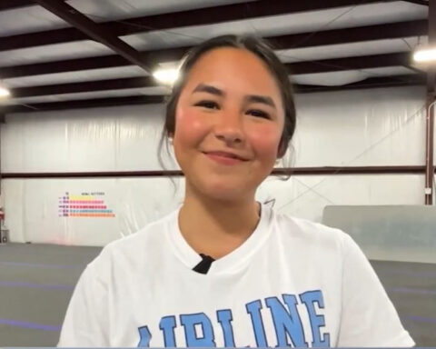 Airline High School cheerleader encourages 'Curvy Girls' with scoliosis