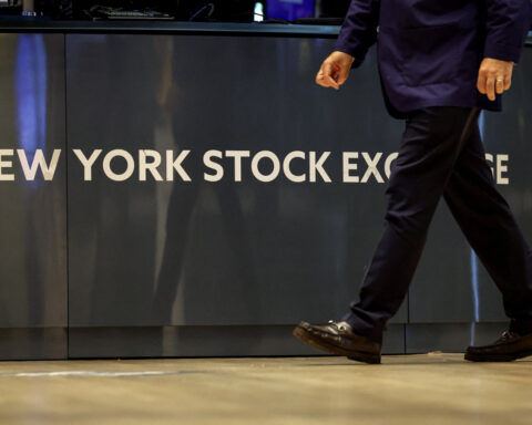 Crypto-focused Grayscale reveals 20% revenue drop in US IPO filing