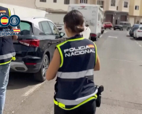 Spanish police break up ring accused of trafficking minors to France