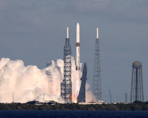 Blue Origin's New Glenn rocket deploys Mars satellites, sticks booster landing