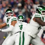 TreVeyon Henderson scores 3 TDs, Patriots beat Jets 27-14 for 8th straight win