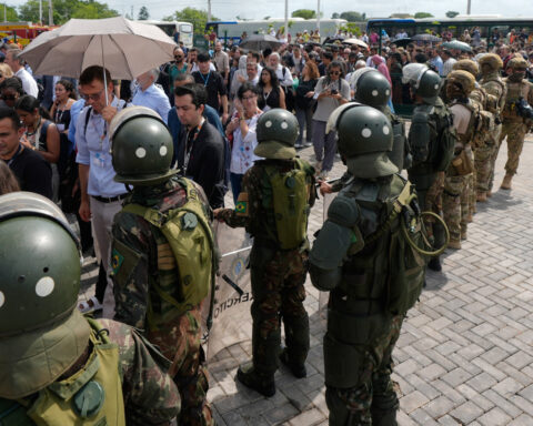 Indigenous groups demand attention at UN climate talks in Brazil