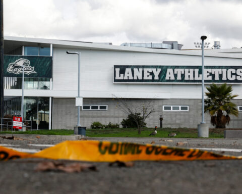 College football coach John Beam from ‘Last Chance U’ has died after being shot