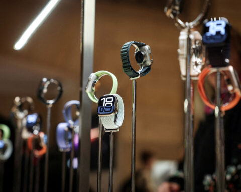 US jury says Apple must pay Masimo $634 million in smartwatch patent case