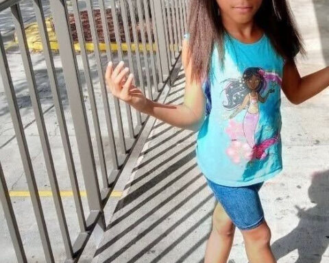 A Florida girl was last seen on a bus with her mom in June. Now the mom is in jail as police investigate her disappearance