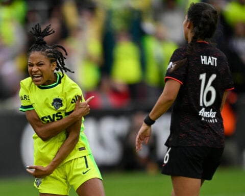 Monday and Bethune score in Spirit's 2-0 win over Thorns to reach NWSL championship