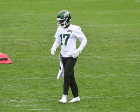 New York Jets cornerback Kris Boyd shot early Sunday, source says