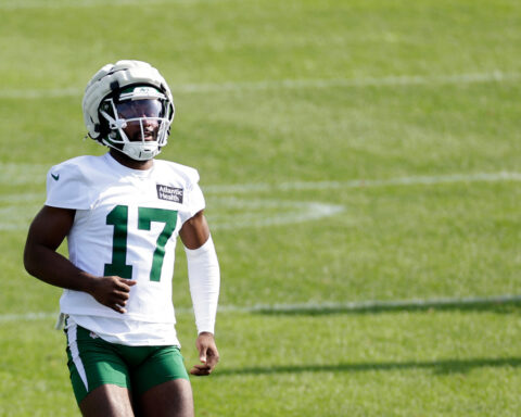 New York Jets cornerback Kris Boyd is critically wounded in a Manhattan shooting