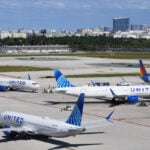 FAA lifts order slashing flights, allowing commercial airlines to resume their regular schedules