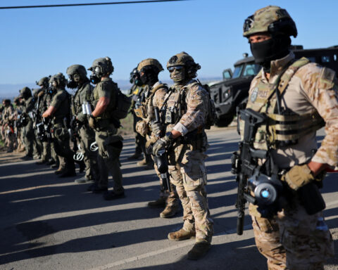 US Justice Department challenges California mask ban for federal officers