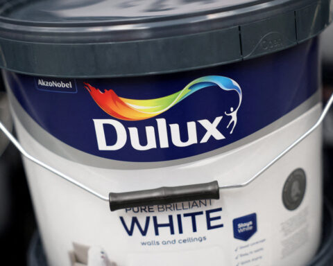 Akzo Nobel in talks to merge with Axalta Coating, Bloomberg News reports
