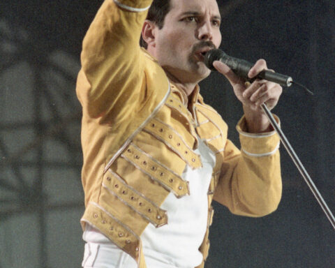 New coin honors Freddie Mercury and his 4-octave range