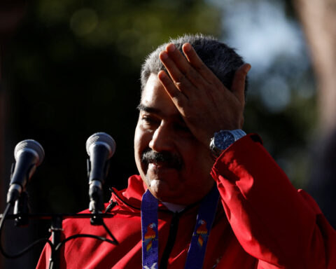 Trump, floating talks with Maduro, declines to rule out troops in Venezuela