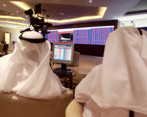 Gulf bourses track global selloff as Fed rate cut hopes fade