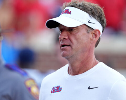 Lane Kiffin says no ultimatum from Ole Miss on his coaching future