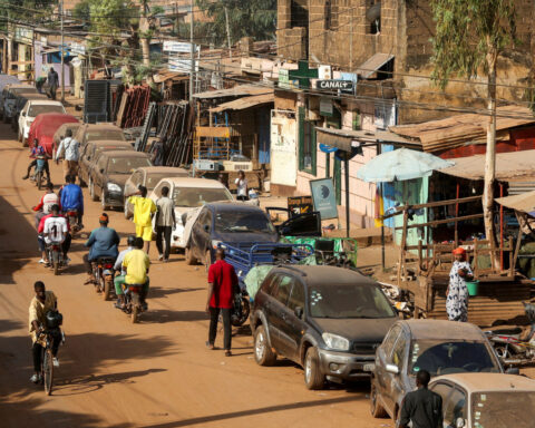 Mali army killed 31 villagers in attacks on insurgent area, HRW says