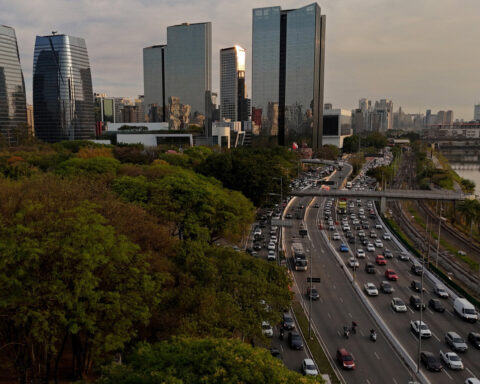 Brazil's Congress approves spending cut measures, caps tax credit for companies