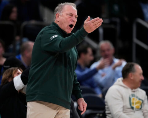 No. 17 Michigan State makes season-high 11 3-pointers to beat No. 12 Kentucky 83-66