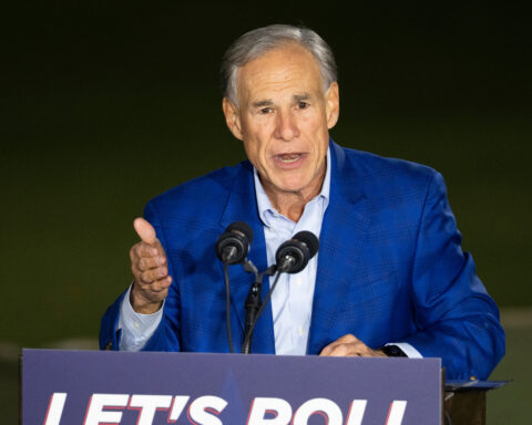 Why Trump's plan to help GOP keep control of the House could backfire